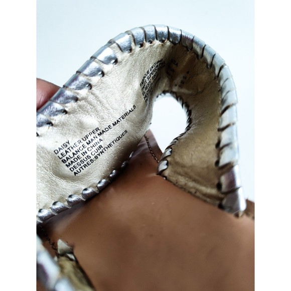 Stuart Weitzman Metallic Gold / Silver Thong Flat Leather Dressy Sandals Size 4 - Picture 11 of 12